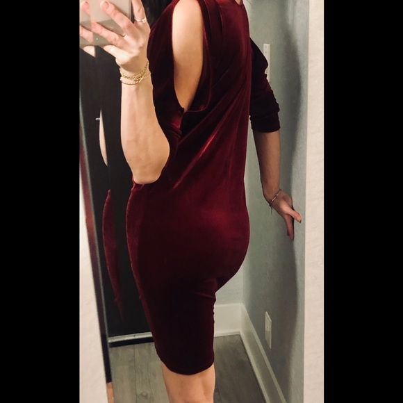 Y2K designer Sexy stretch shoulder cut out wine velvet or maternity dress - Picture 5 of 7